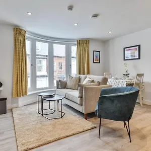 Apartment Finest Retreats - 13 Belle House - 2, Filey